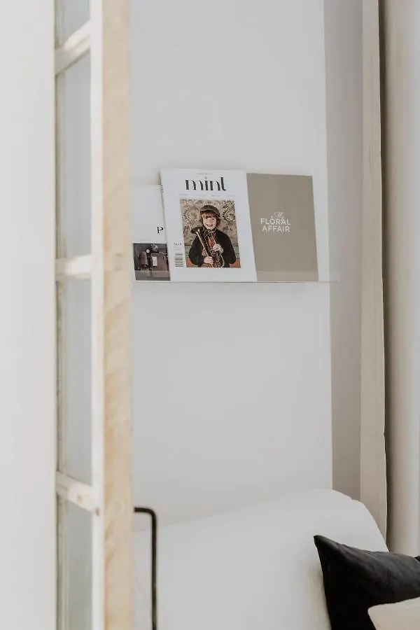 Warsaw Concierge Unique Design Studio Apartment