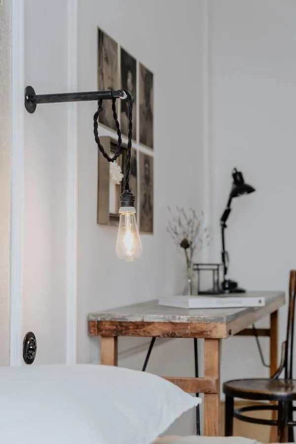 Warsaw Concierge Unique Design Studio Apartment